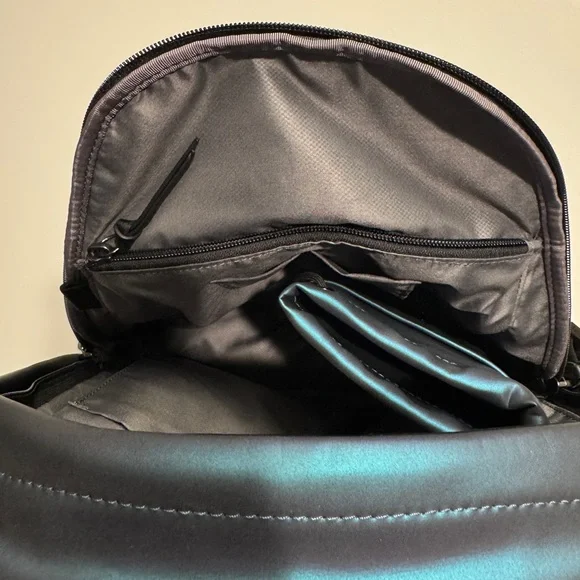 Tumi Sterling Backpack Iridescent Blue - Picture 7 of 7